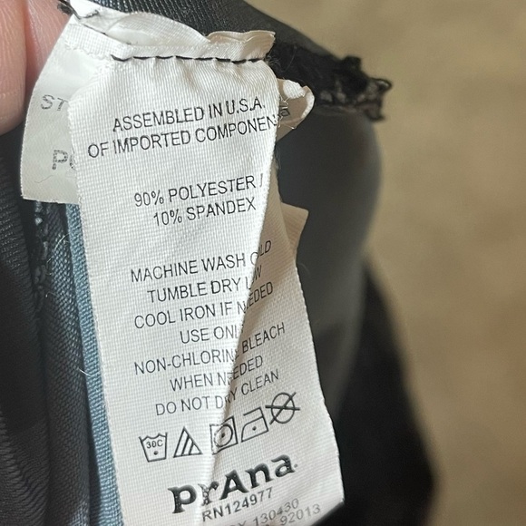 PRANA Roxanne black pixel yoga crop leggings - Picture 6 of 6